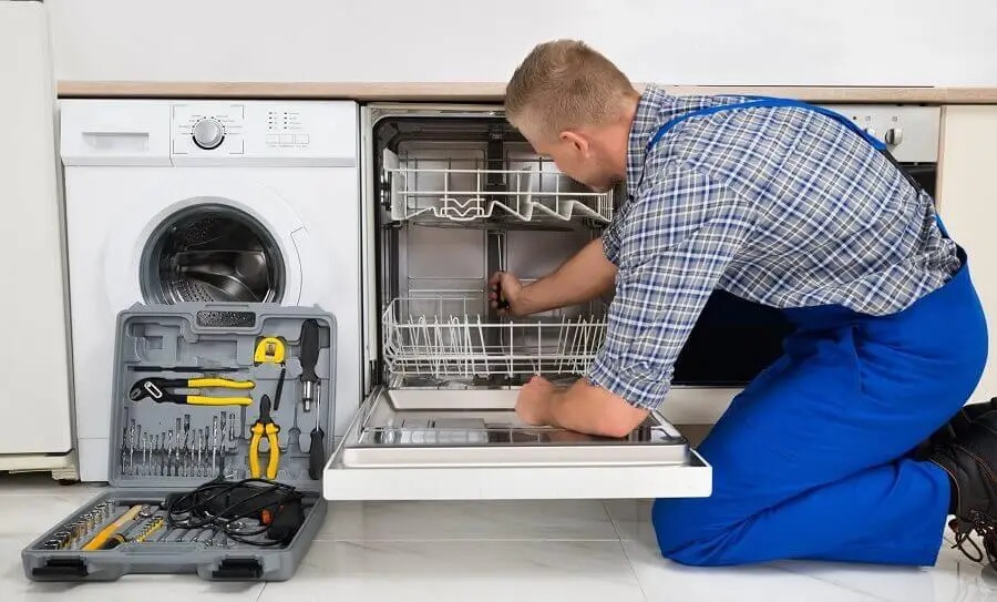 Haymana İmmergas servisi teknisyen ekibi beyaz eşya tamiri yaparken